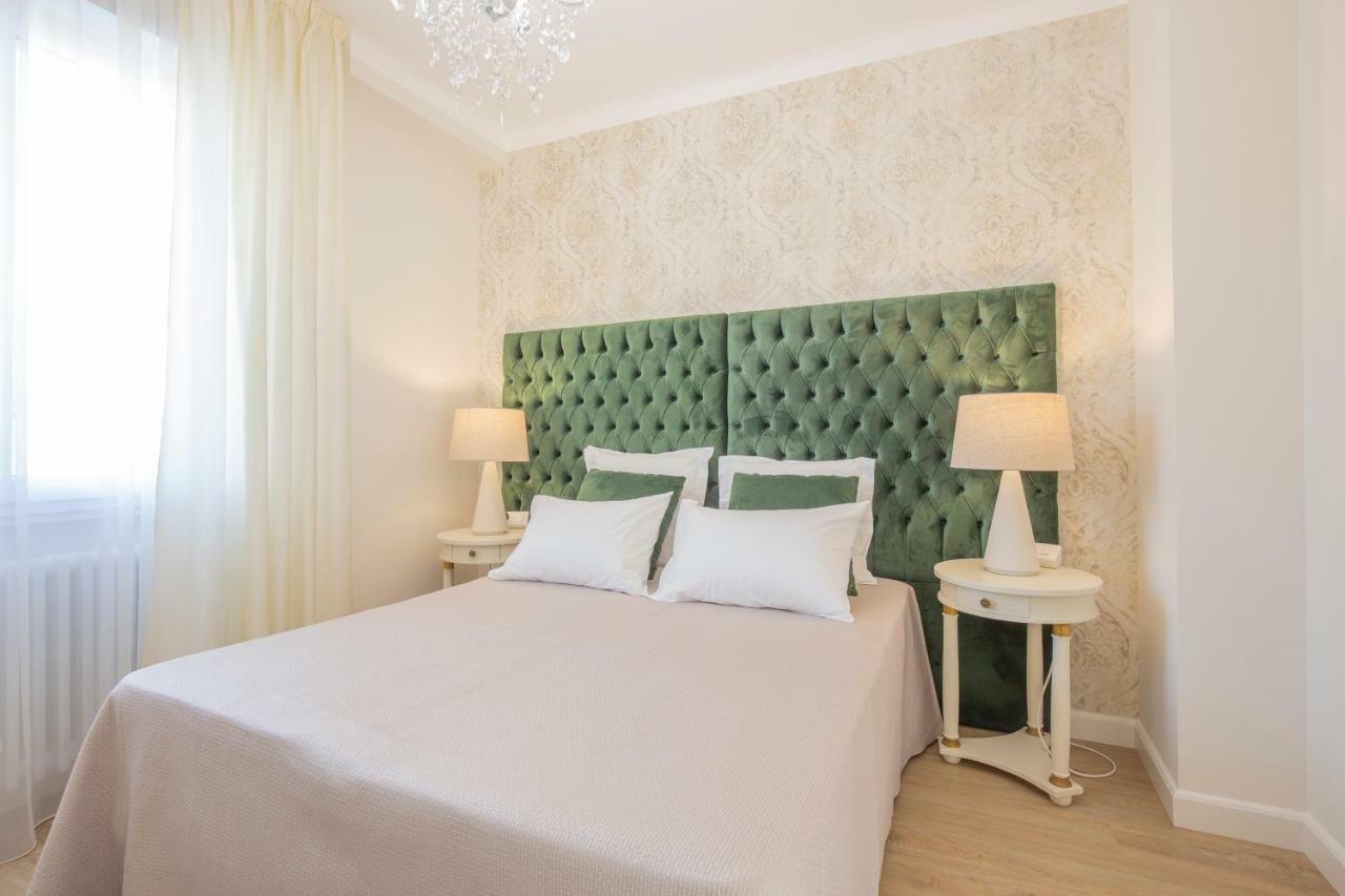 Crys: Apartments, Holiday, Business, Verde Verona Dış mekan fotoğraf