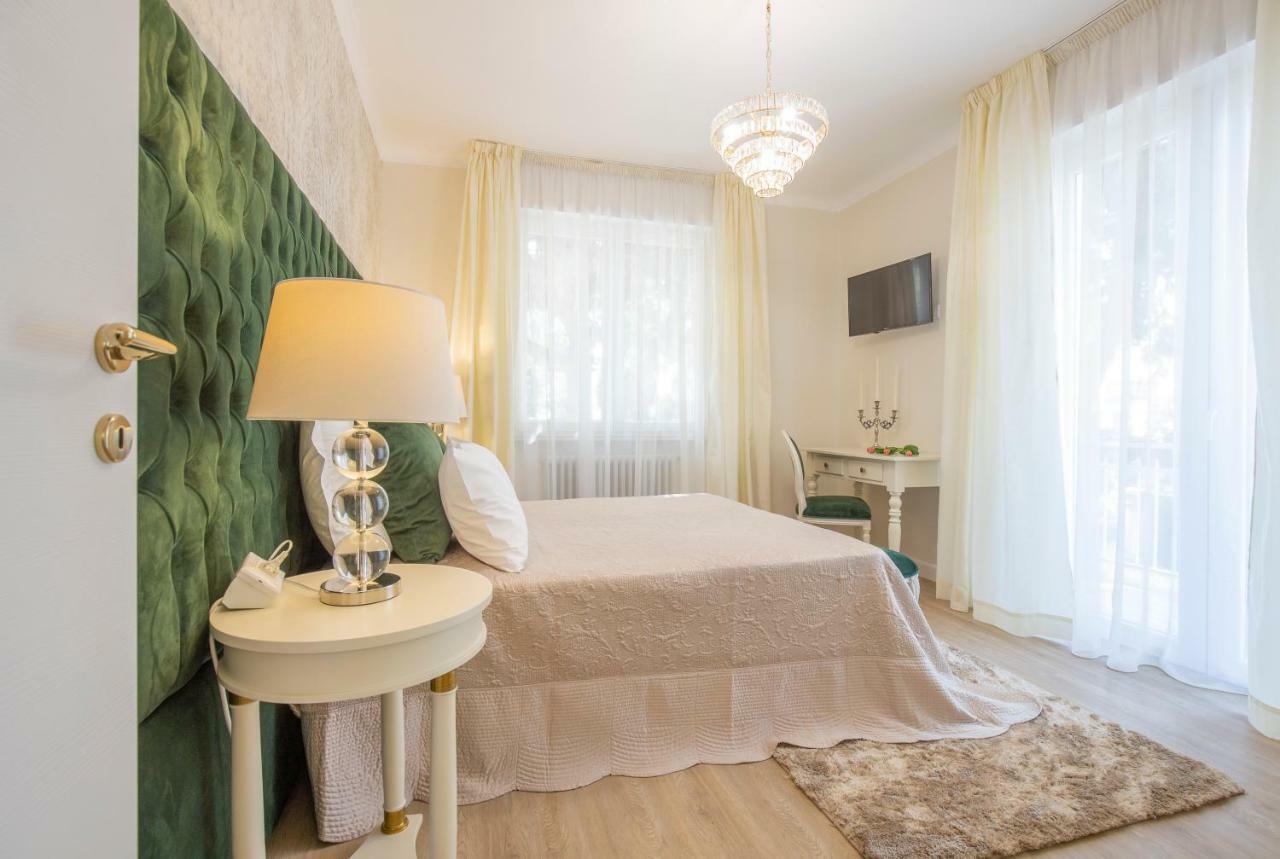 Crys: Apartments, Holiday, Business, Verde Verona Dış mekan fotoğraf